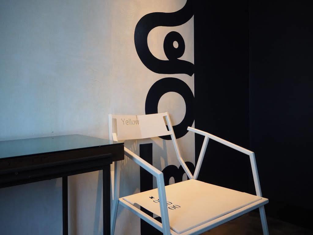 Art-C House Hotel Phuket Екстериор снимка
