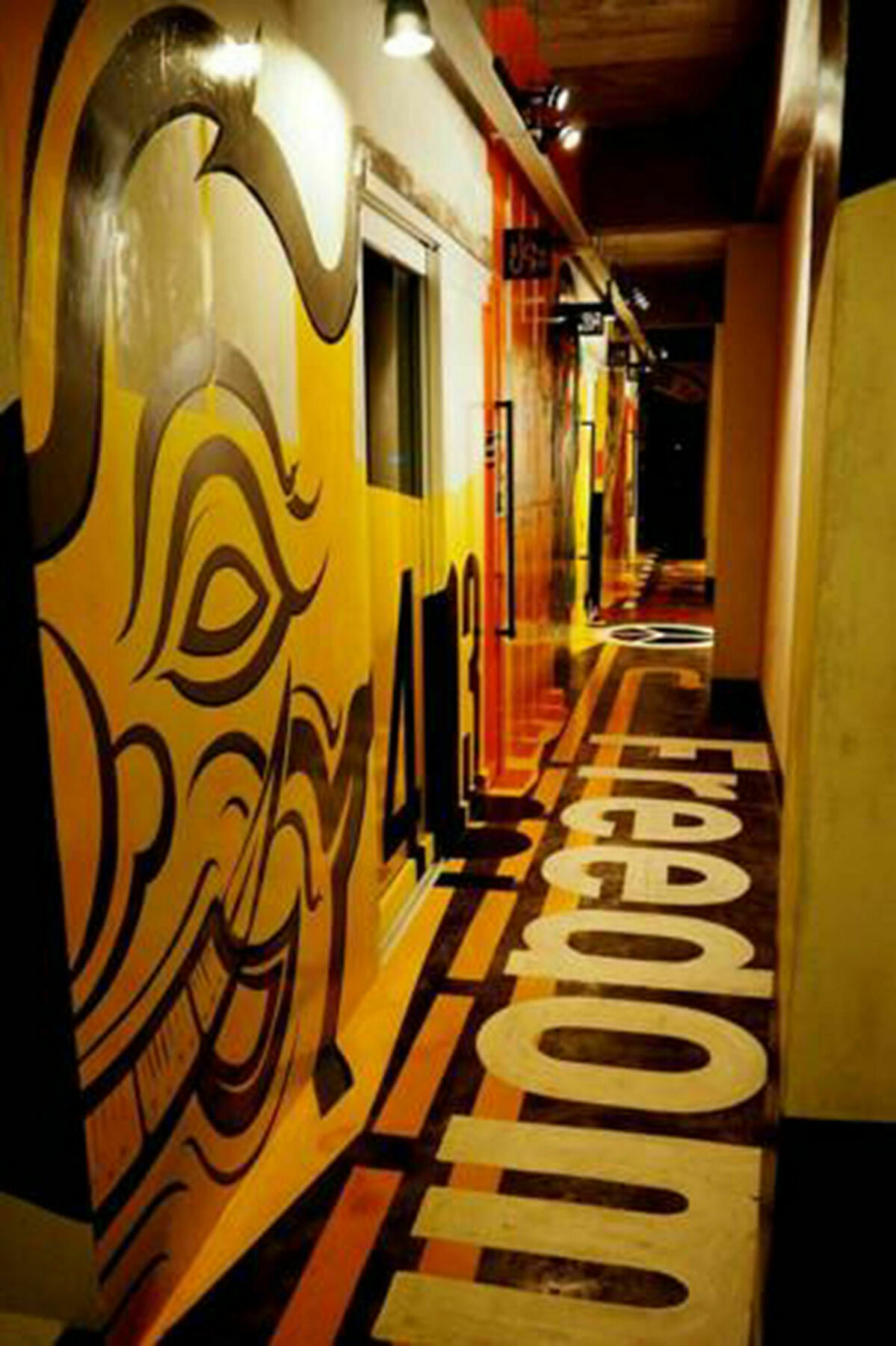 Art-C House Hotel Phuket Екстериор снимка
