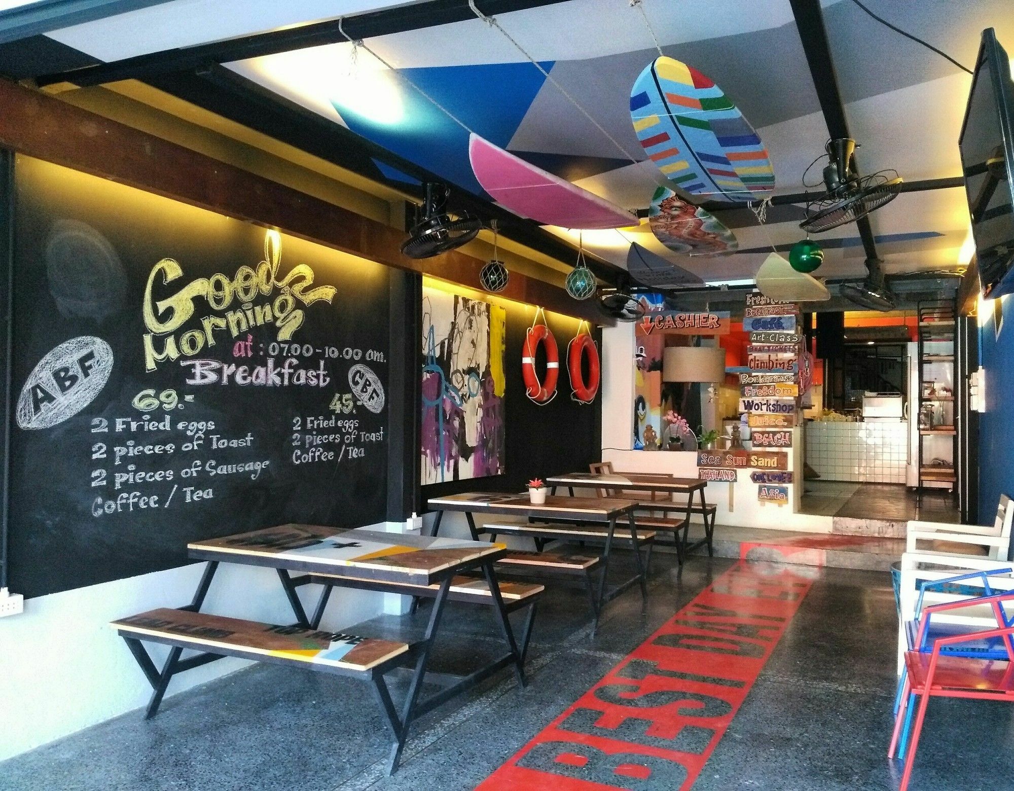 Art-C House Hotel Phuket Екстериор снимка